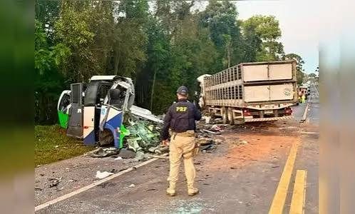 Polícia Civil aponta responsabilidade dos dois motoristas em acidente que matou 23 no Paraná