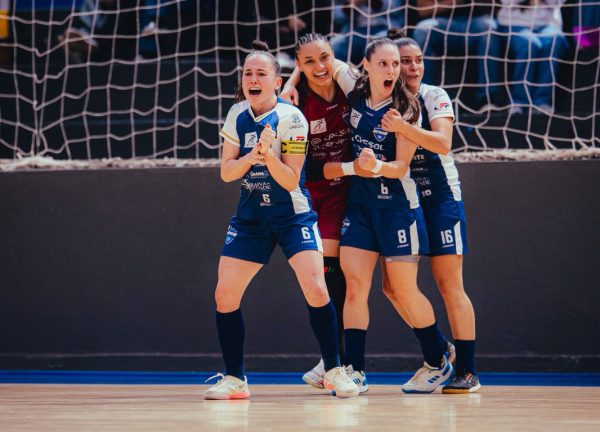 Stein Cascavel vence Londrina por 3 a 0 e avança à final do Paranaense Sub-20