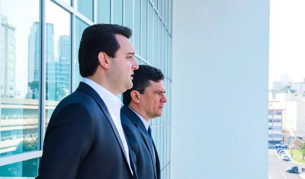 Transição entre Ratinho Junior e Moro deve começar após 2º turno