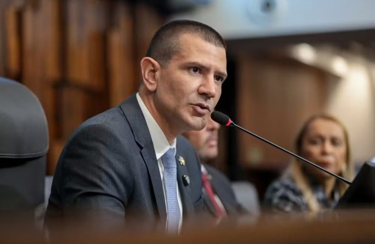 Douglas Ruas é alvo de investigação do Ministério Público