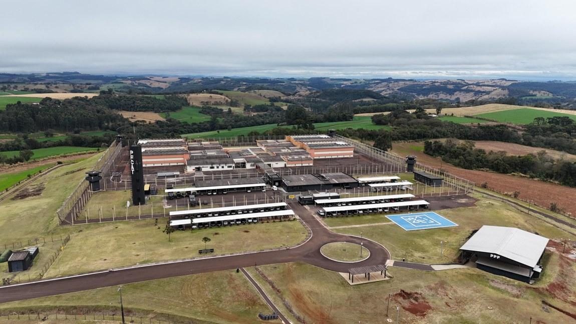 Penitenciária Federal de Catanduvas, no Oeste do Paraná, primeira unidade federal de segurança máxima do Brasil; expansão do sistema prisional está entre as propostas analisadas nos planos de governo.