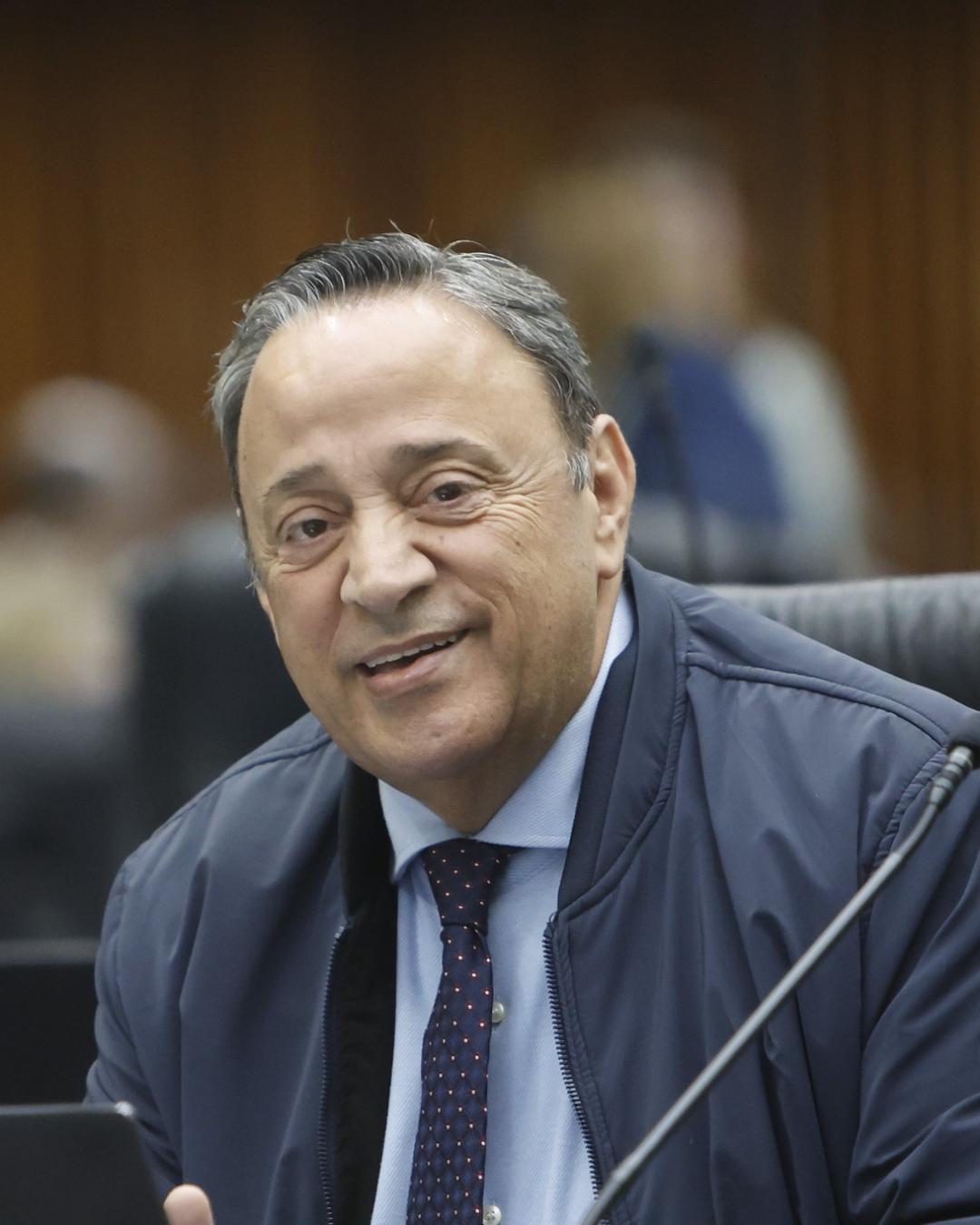 Bakri acusa deputado eleito de atacar sua família e promete revelar nome e provas na Assembleia