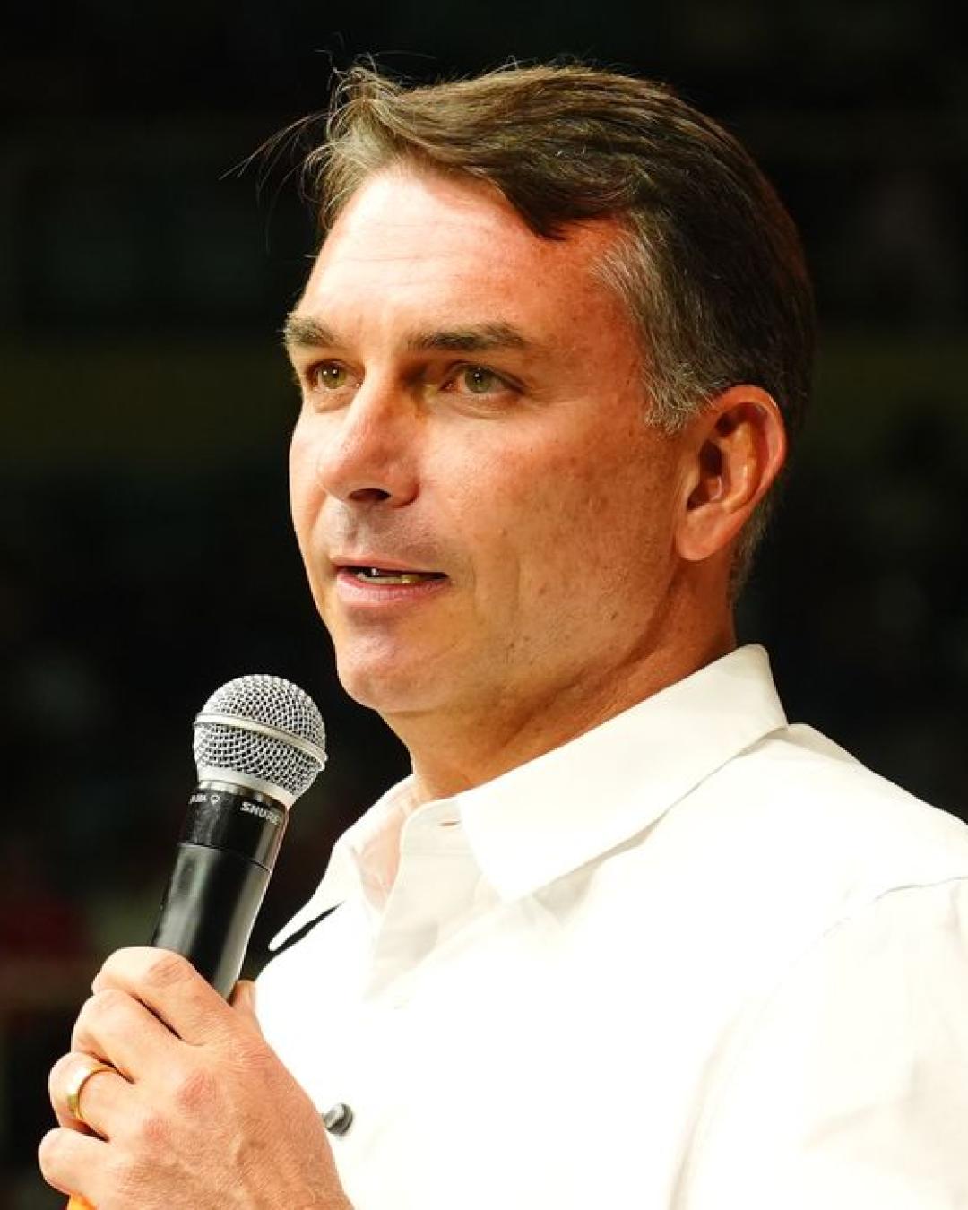 Campanhas eleitorais já pagaram R$ 288,7 milhões à Meta em 2026
