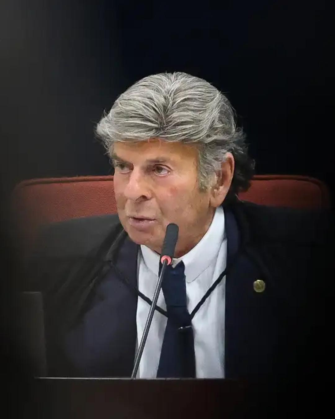 Fux pede acesso a processos contra Jair Bolsonaro no STF