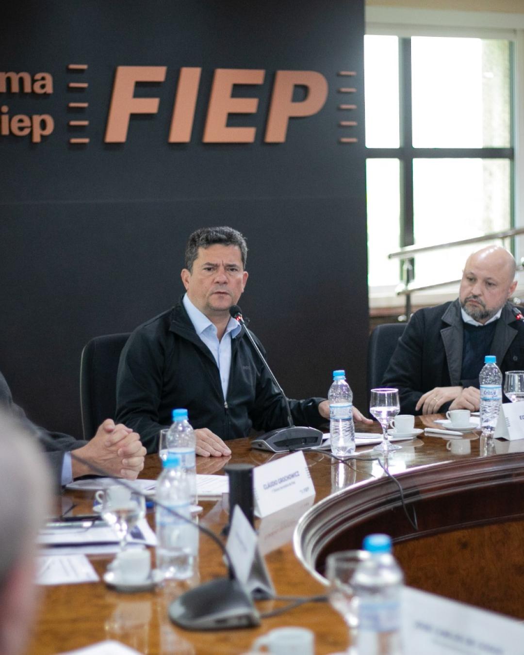 Em encontro com a diretoria da Fiep, Moro anuncia governo enxuto e secretaria anticorrupção