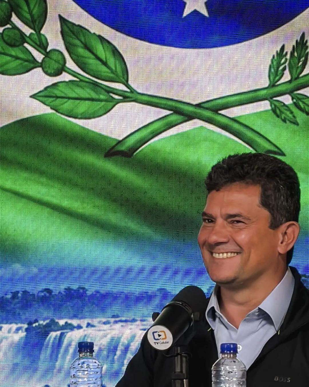 Moro lidera com 47,7%; veja pesquisa por região do Paraná