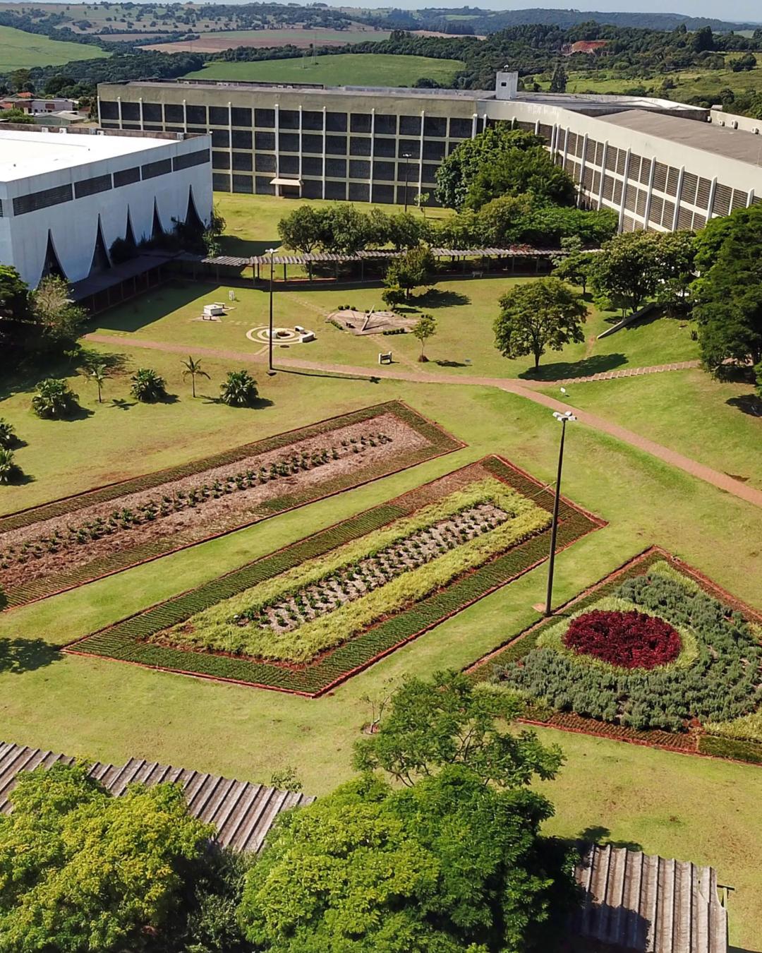 TCE-PR flagra pagamento duplo de auxílio-alimentação a servidores da Unioeste