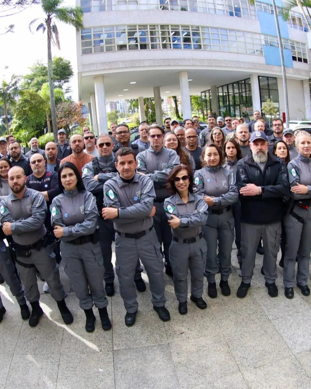 Alep aprova isonomia para Polícia Penal e deputados cobram envio de projeto dos trabalhadores da Educação