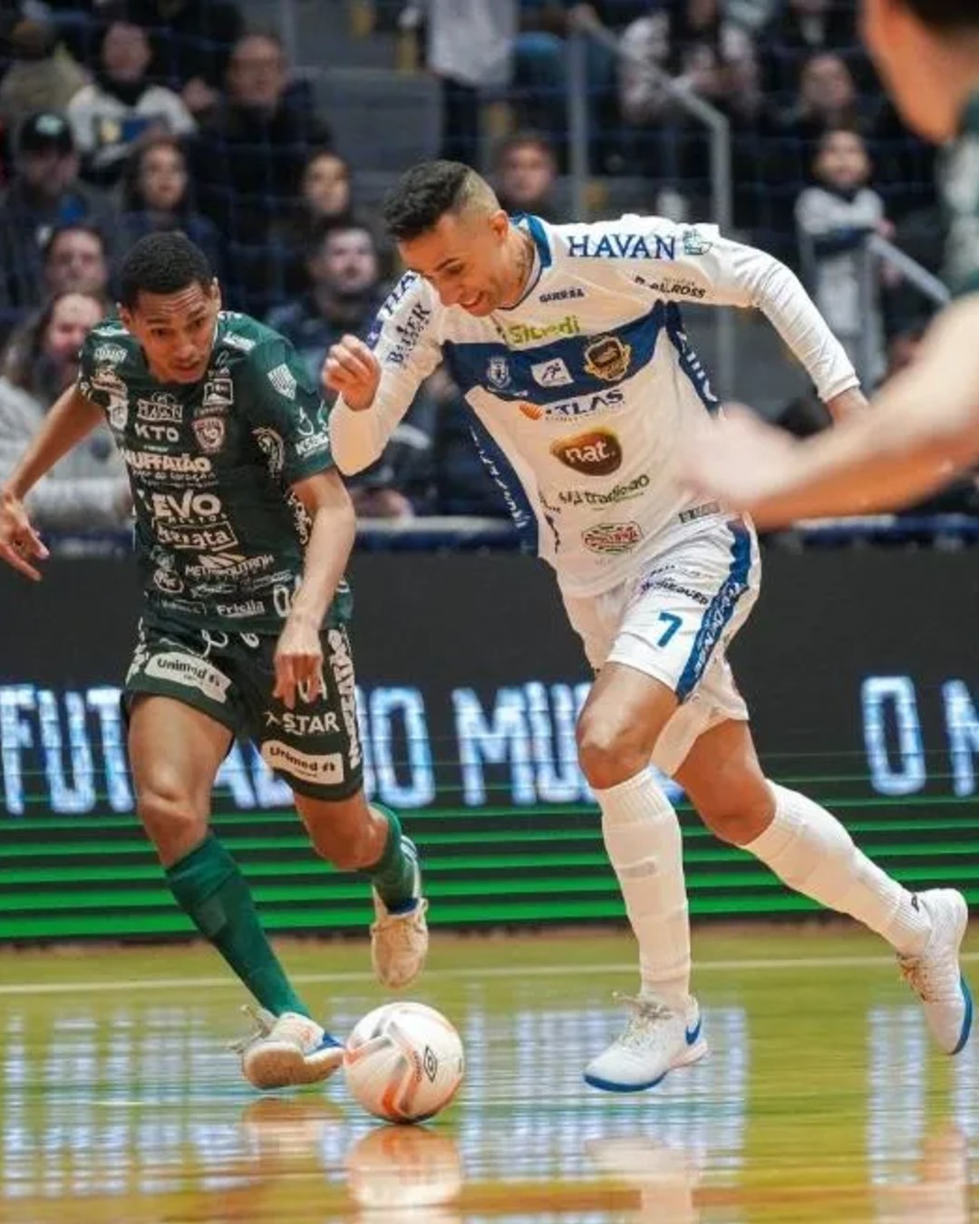 Cascavel Futsal encara o Pato Futsal no clássico paranaense da Liga Nacional
