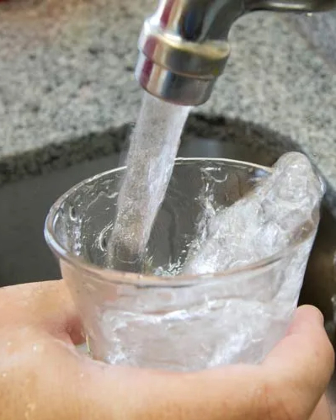 Denúncia aponta uso de R$ 4 bilhões da Sanepar sem redução na tarifa de água no Paraná