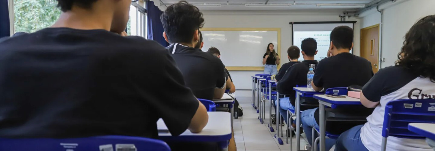 Deputados travam guerra por exame toxicológico nas universidades