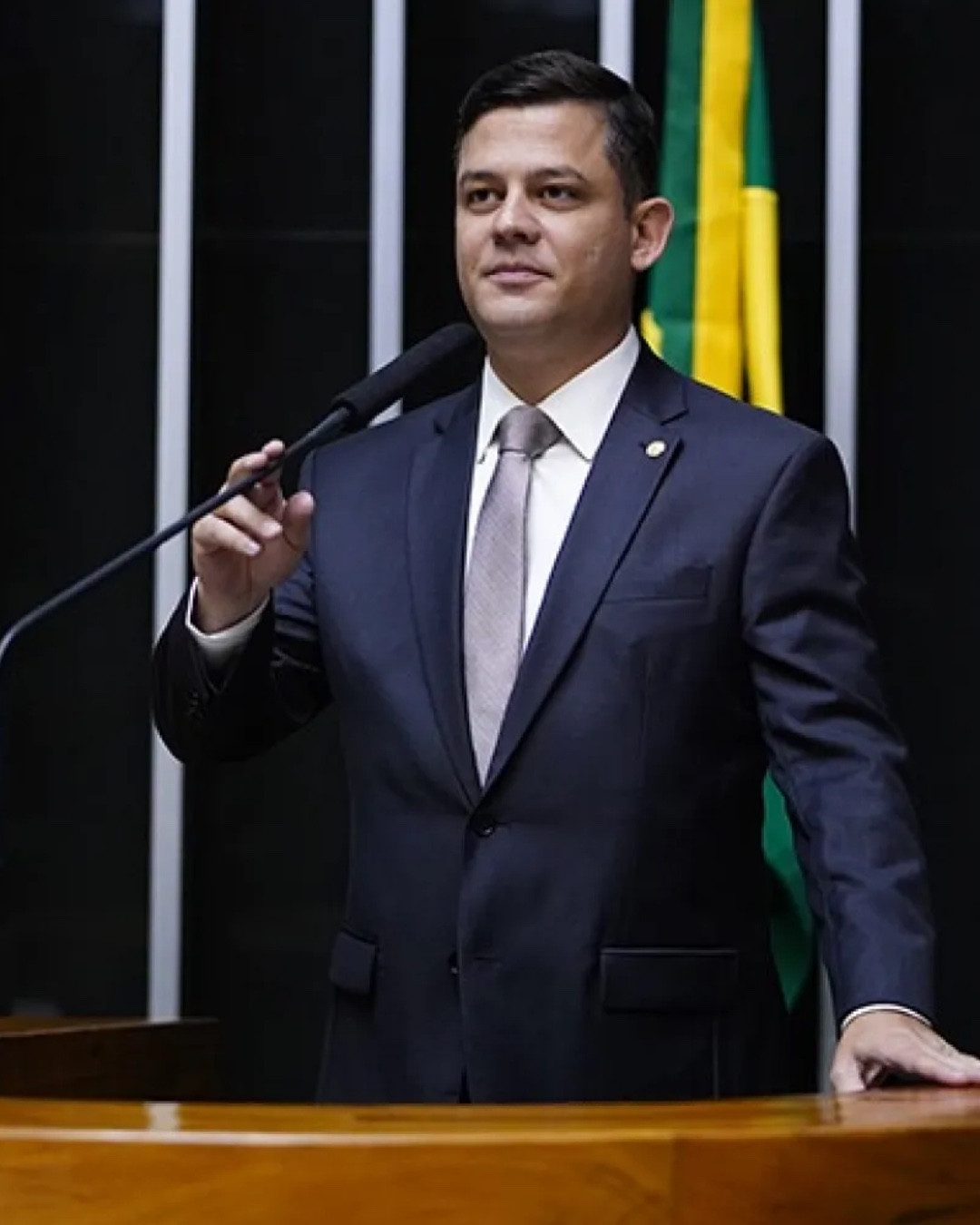 Envolvido em negócios do Porto, Tião Medeiros amplia patrimônio em R$ 5 milhões