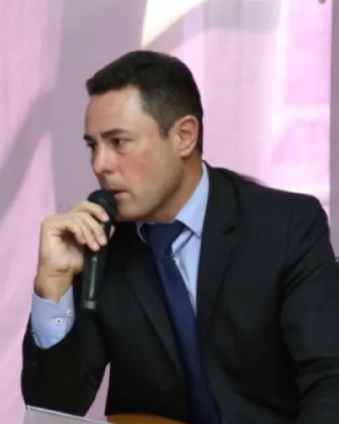 Ex-assessor de Sandro Alex negocia devolver R$ 162 mil à Celepar após investigação do MPPR