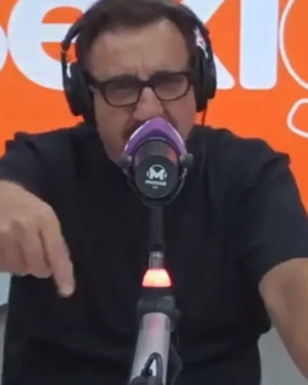 Ex-dono da Mansão de Pedra diz que “reservava meninas” para visitas de Ratinho em Maringá
