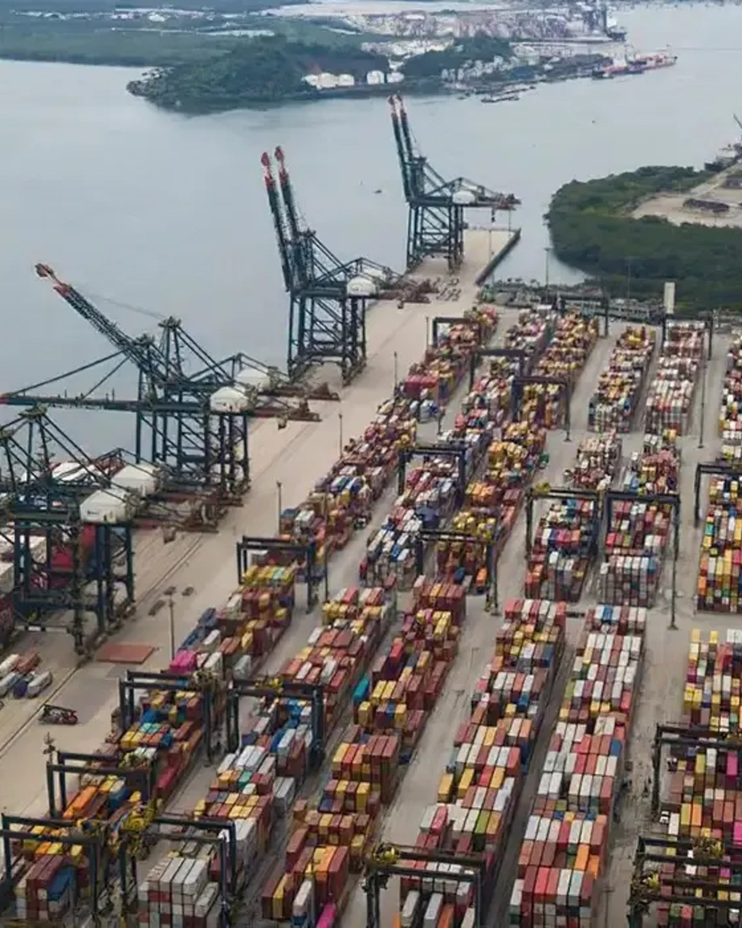 Governo anuncia R$ 18,5 bilhões em crédito para empresas afetadas pelo tarifaço dos EUA