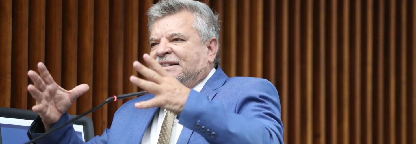 Jacovós faz discurso duro contra novo modelo de pedágio e questiona legalidade de pórticos eletrônicos no Paraná
