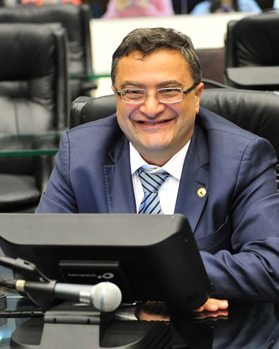 Michelle Caputo vê “traições” no grupo de Ratinho Jr e diz que Moro vai cair