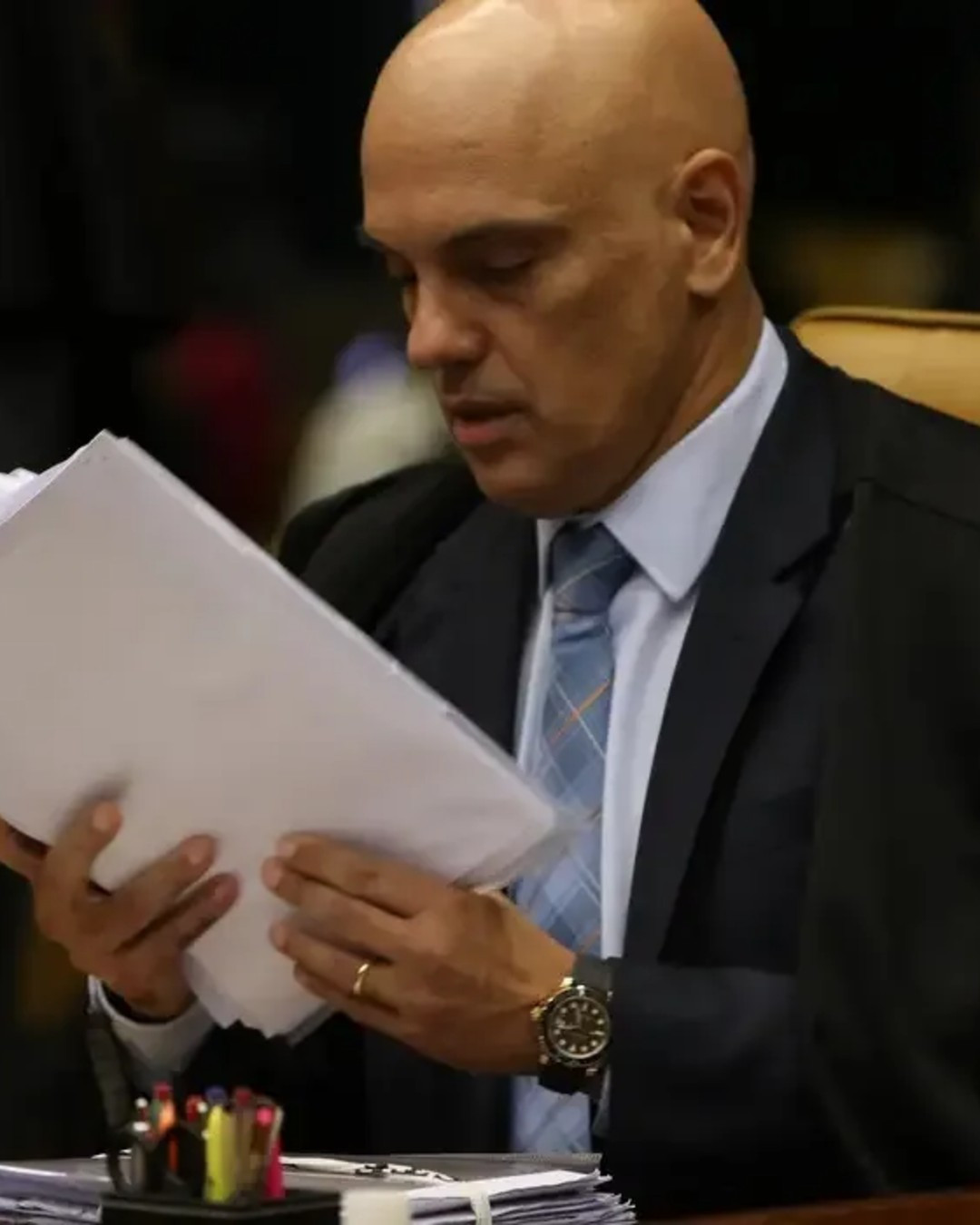 Moraes suspende aplicação da Lei da Dosimetria até decisão do STF