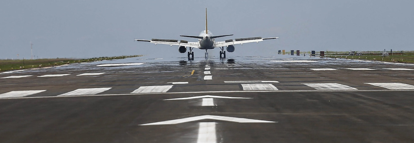 Privatizado e milionário, aeroporto de Foz fecha pista duas vezes por buracos e deixa passageiros no prejuízo