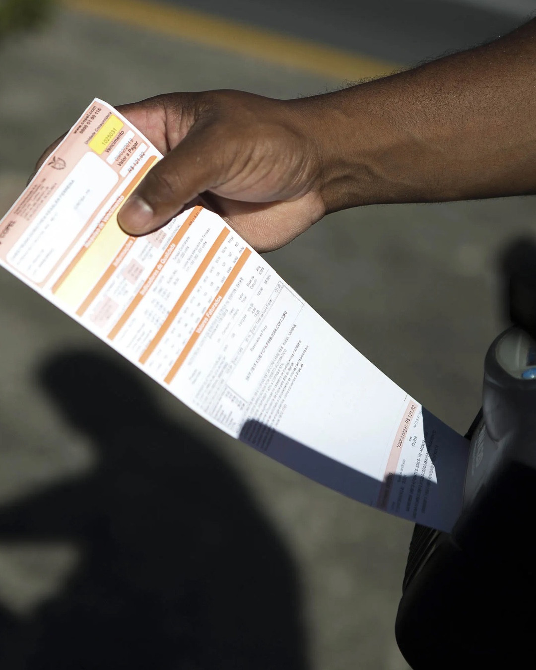Quem decide o reajuste da Copel? Gazeta checa falas de Bakri e Requião Filho sobre aumento de 19%