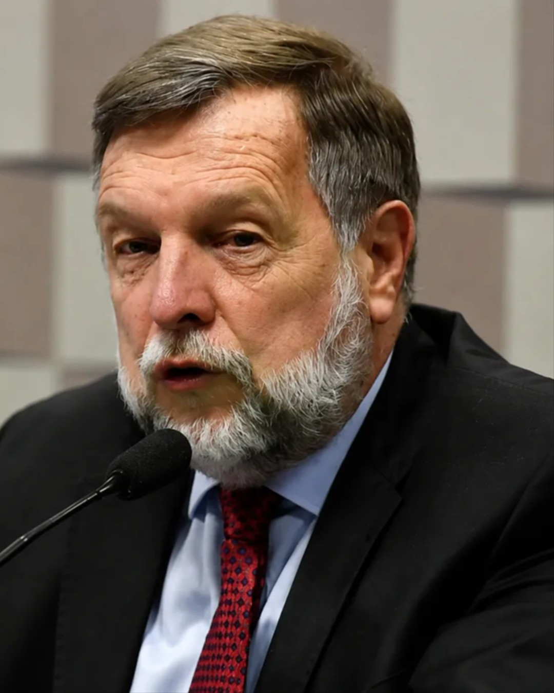 Racha no PSB do Paraná pode colocar Alceni Guerra ou Flávio Arns como vice de Requião Filho
