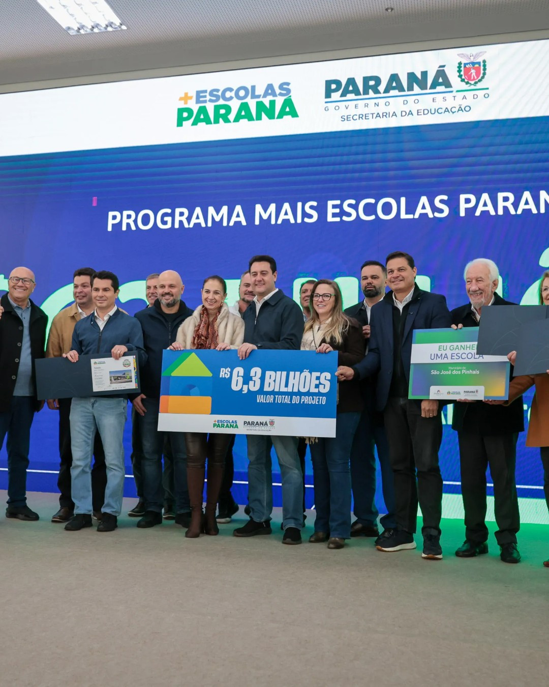 Seis meses antes de deixar o governo, Ratinho amplia entrega da educação pública ao setor privado com PPP bilionária
