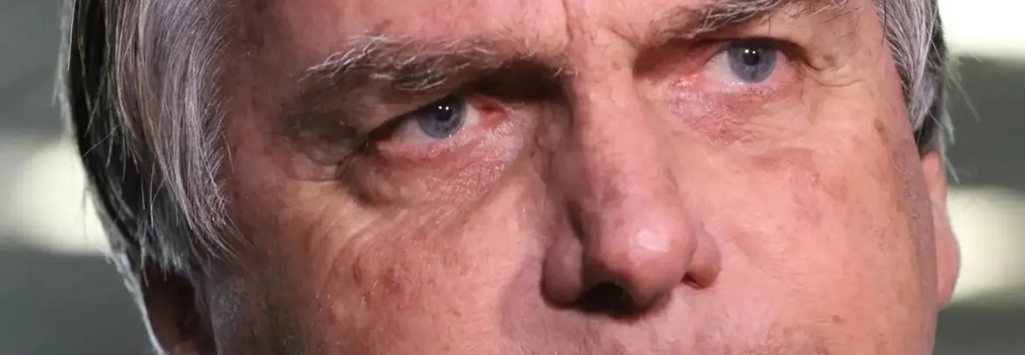 STF condena Bolsonaro a 27 anos e três meses de prisão
