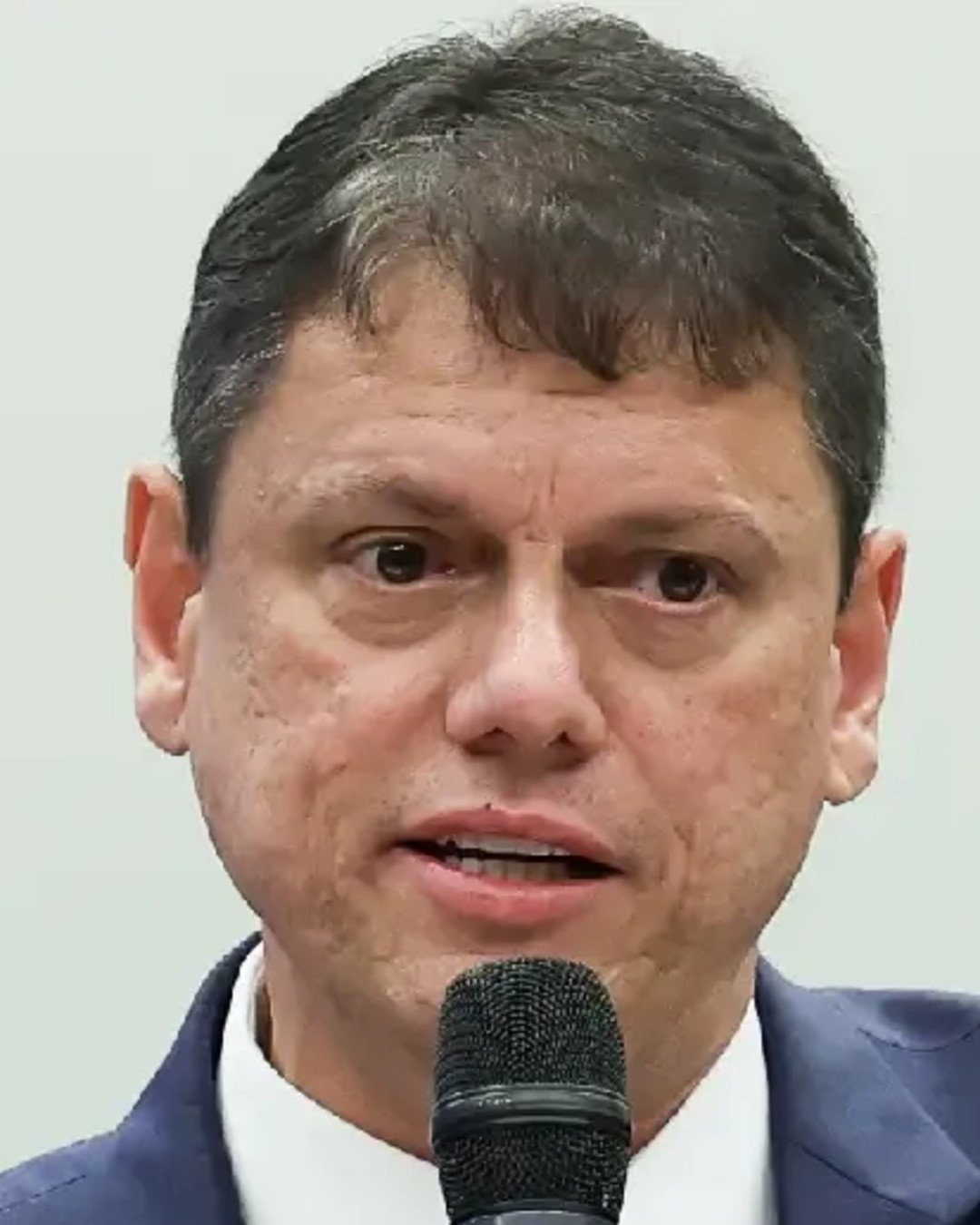 Tarcísio lidera corrida pelo governo de São Paulo e amplia vantagem sobre Haddad, aponta Paraná Pesquisas