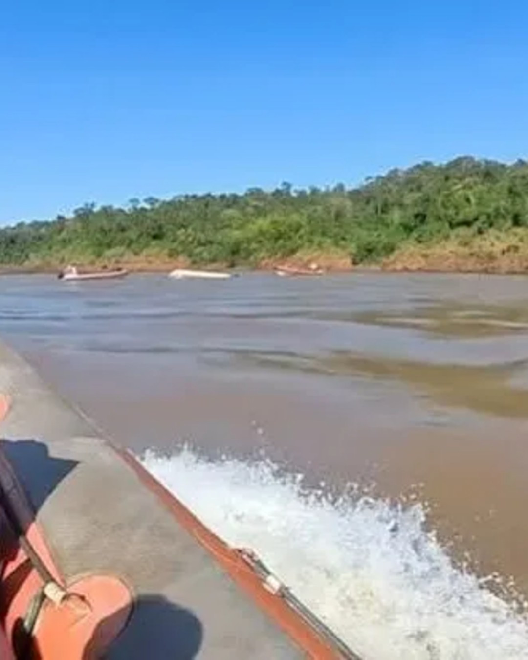 Turistas relatam falta de orientações de segurança antes de acidente fatal no Macuco Safari